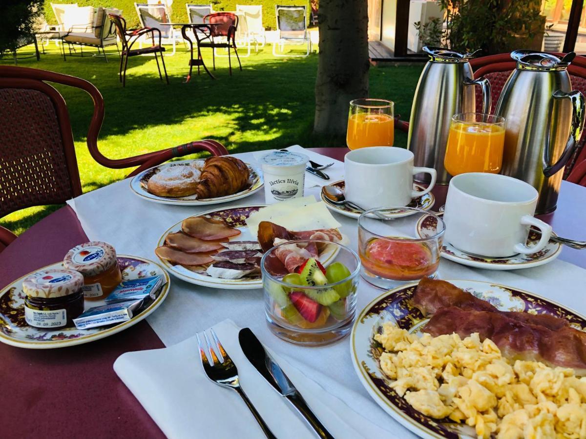 Hotel Del Lago Puigcerdà Esterno foto