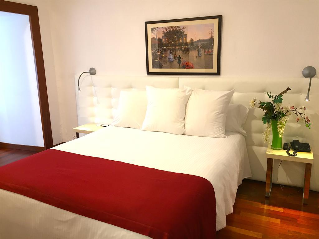 Hotel Del Lago Puigcerdà Esterno foto